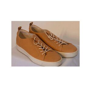 Ecco Sneakers